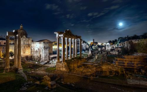 Roman Forum by Marco Romani