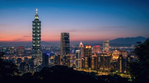 Xiangshan , Taipei by Laurent Van Cutsem