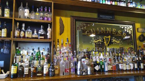 Molly's Irish Pub - Warrenton VA