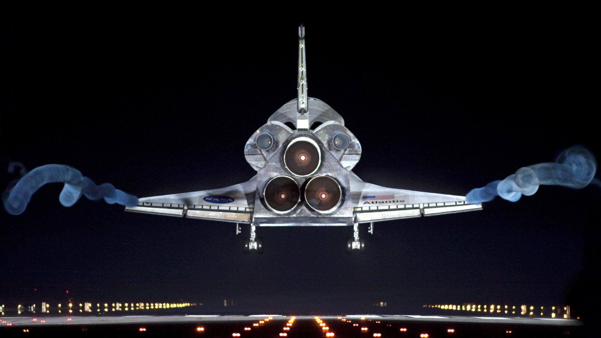 Space Shuttle Atlantis - Final Landing