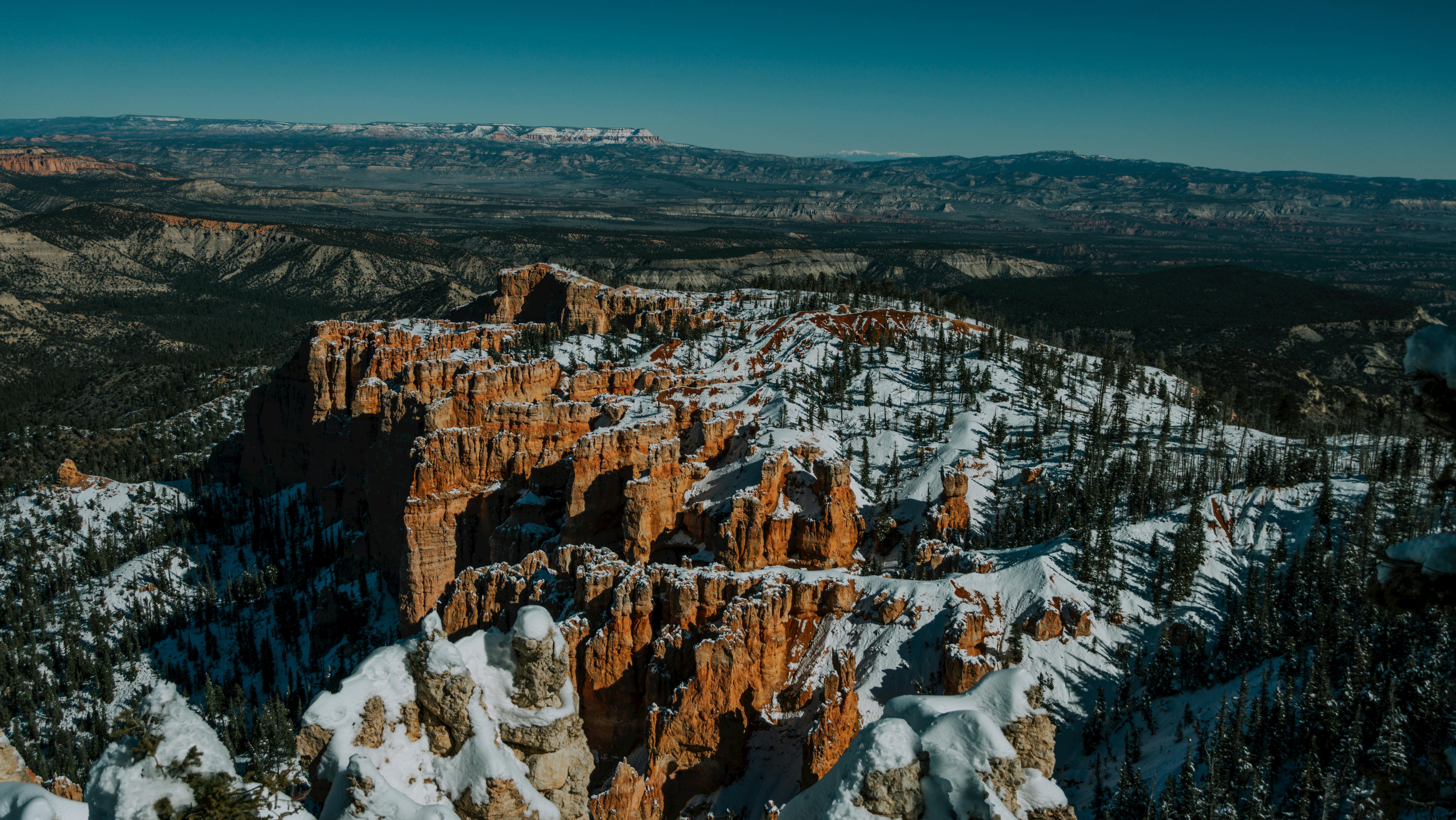 Frozen Hoodoos — Bryce Canyon National Park Covered in Snow, Utah USA