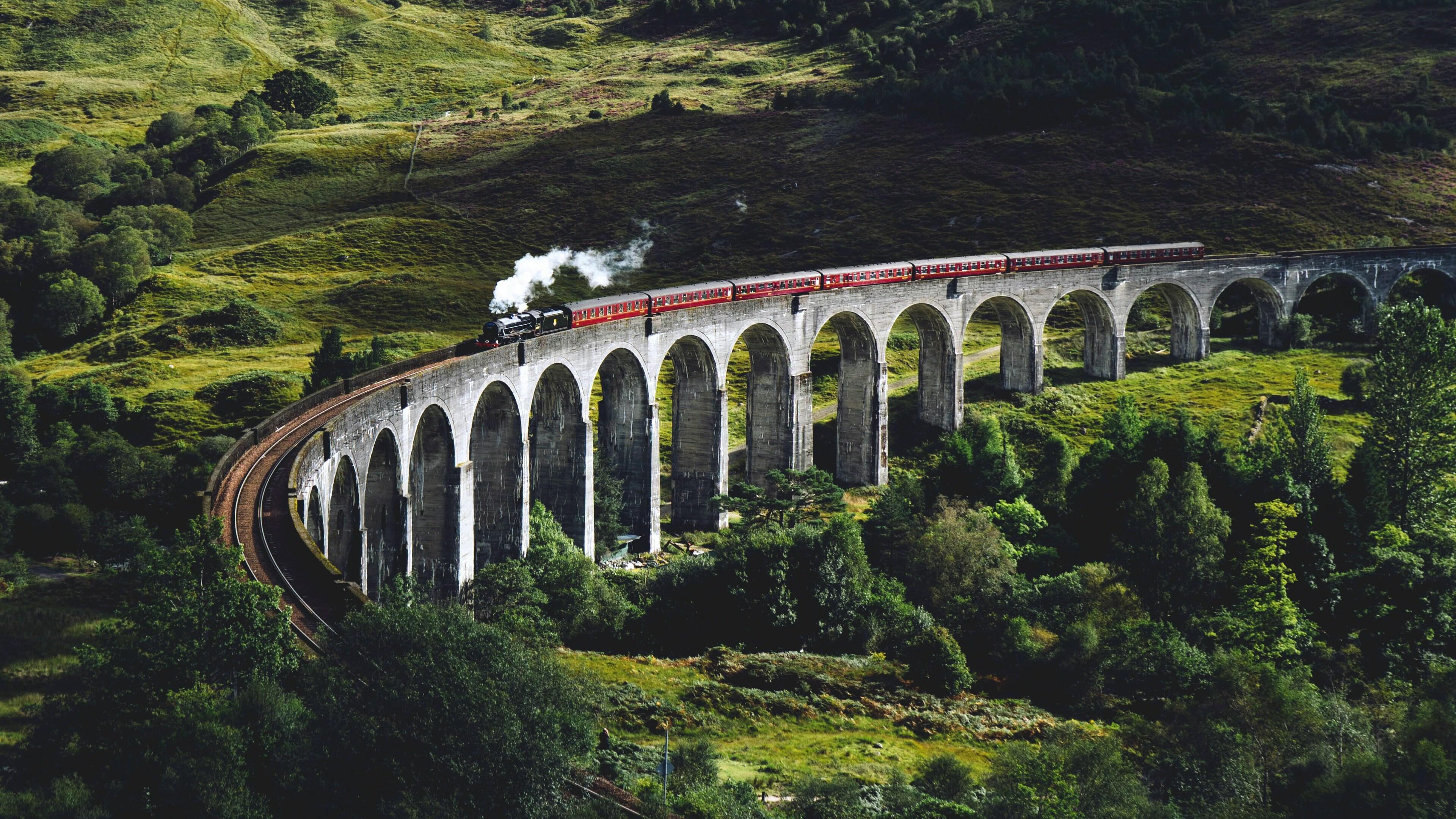 Hogwarts Express in real life | Glenfinnan Viaduct, Scotland 🏴󠁧󠁢󠁳󠁣󠁴󠁿 —