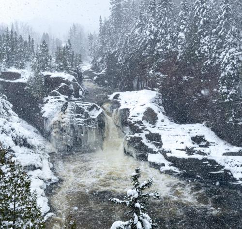 Snowstorm at Trois Pistoles waterfall, Québec