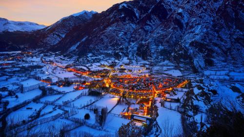 Benasque Village Landscape Scenery