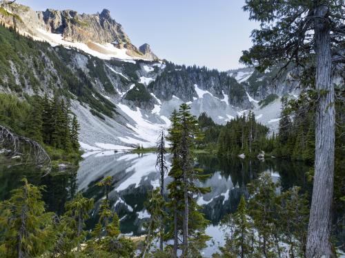 Snow Lake in Mt. Rainier Ntl. Park, WA, USA