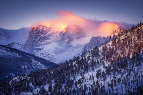 Morning glow in Rocky Mountain National Park, Colorado, USA