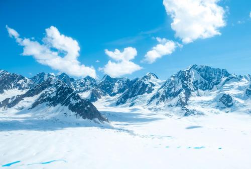 Flying in the Alaska Range