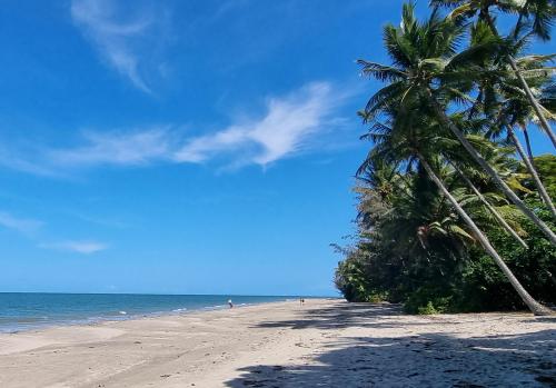 Four Mile Beach, Port Douglas, Australia