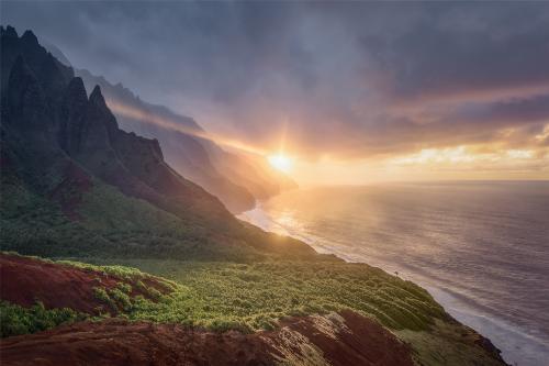 God rays over the magical Nā Pali Coast