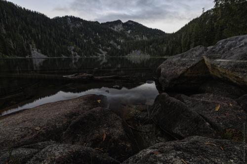 A cloudy morning in the Alpine Lakes Wilderness. Washington, USA