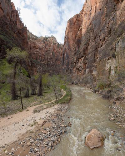 Trail to the narrows in early April. Zion National Park