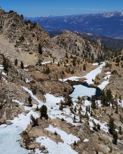 Frozen lakes and rocky peaks, Kaiser Wilderness, Sierra National Forest, CA, USA