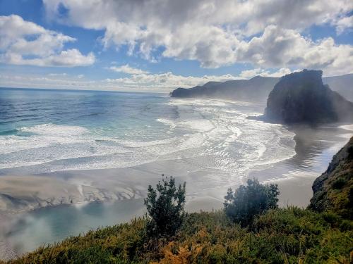 Piha Beach Auckland, New Zealand