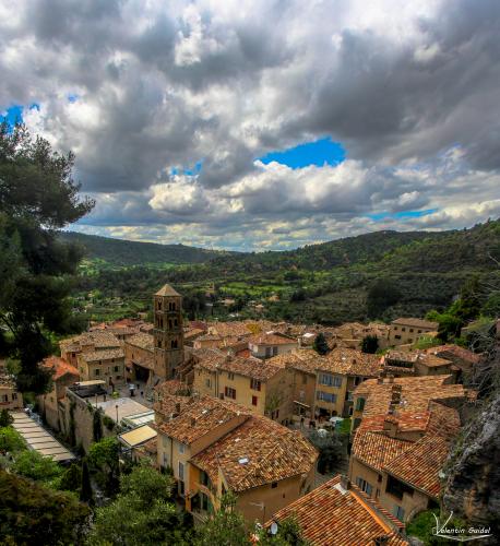 Moustiers-Sainte-Marie, Alpes-de-Haute-Provence, France