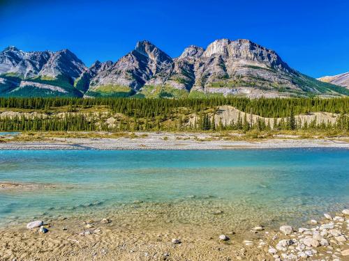 Athbasca River, Alberta, Canada