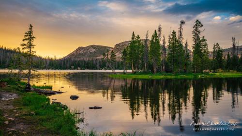 Sunset view at Mirror Lake in the Uinta-Wasatch-Cache National Forest in Utah