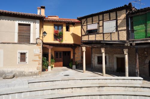 Pretty village in Extremadura region of Spain: Cuacos de Yuste