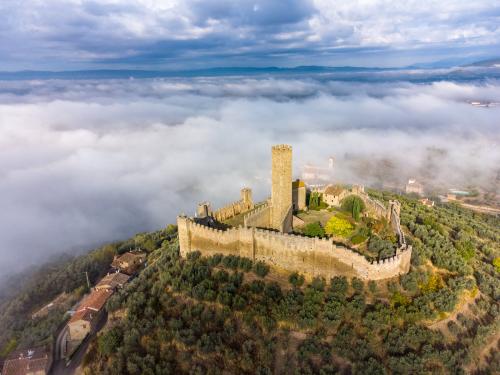 Montecchio Vesponi, Italy