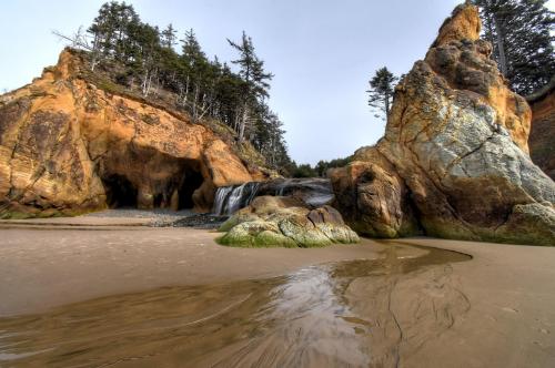 Hug Point, Oregon