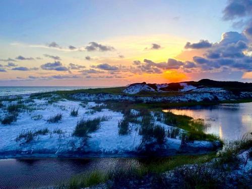 Topsail Beach, Florida