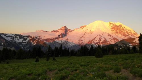 Sunrise @ Sunrise, Mt. Rainier National Park