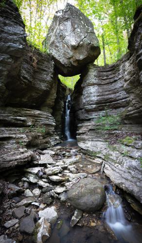 Balanced Rock Falls. Arkansas.