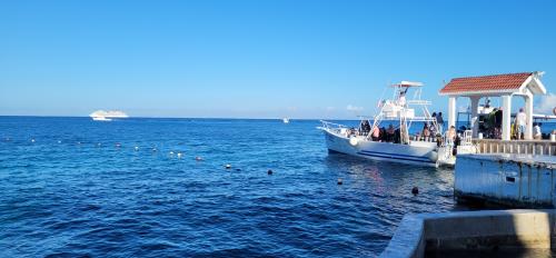 Beautiful blue water of Cozumel