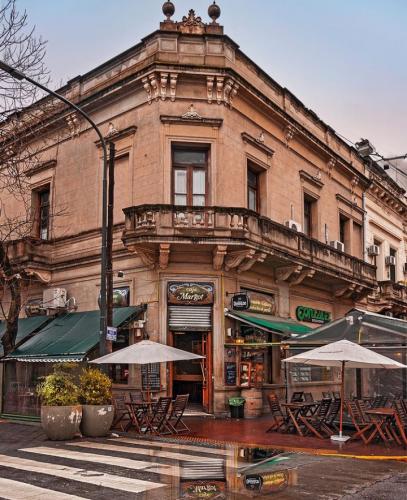 Cafe bar corner [Buenos Aires, Argentina]