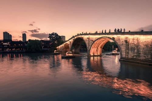 The world's longest and oldest artificial canal, Hangzhou China