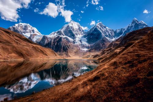 Laguna Carhuacocha, Huayhuash Range, Peru