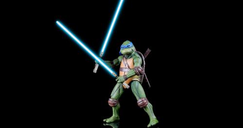 Leonardo w/ Lightsabers