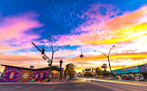  Main St. Las Vegas at Sunset
