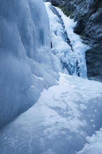 Frozen Waterfall in the Colorado Rocky Mountains  IG: @cwaynephotography