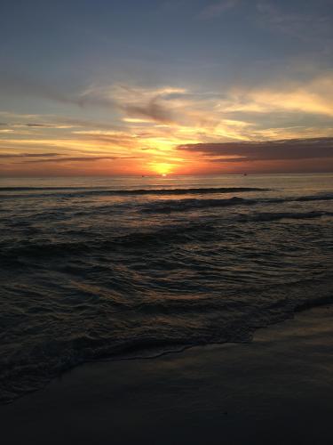 Northwest Florida sunset on the beach  [3024 x 4032]