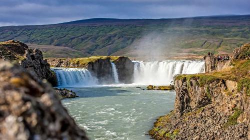 Beautiful waterfall!!