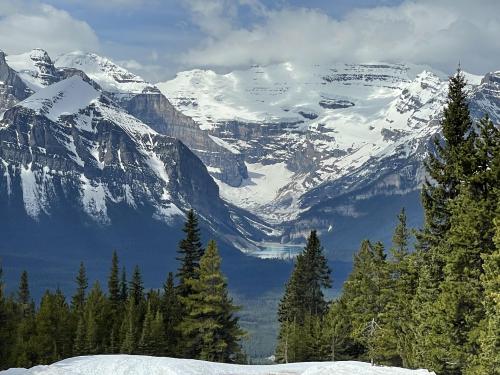 Lake Louise Ski Resort