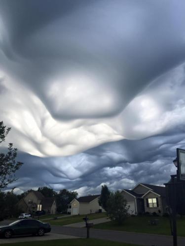 Wavy clouds in Kentucky