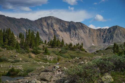 The view at Pass Lake looked like an oil painting .