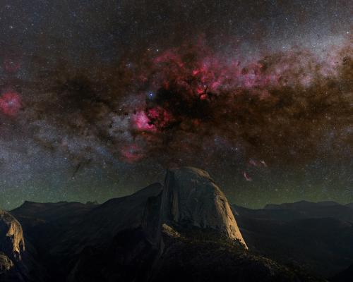 Cygnus rising over Half Dome