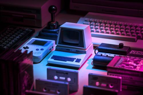 Old hardware [6048 x 4032]