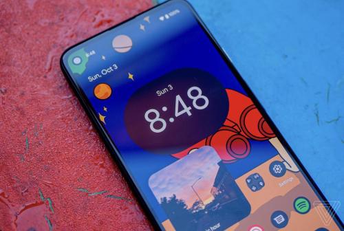 Does anyone have this wallpaper? Looks hella cool