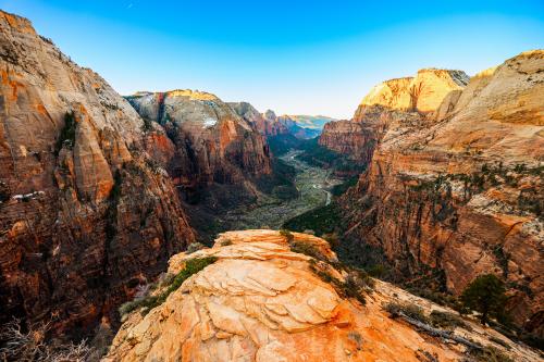 Sunrise at the top of Angel’s Landing