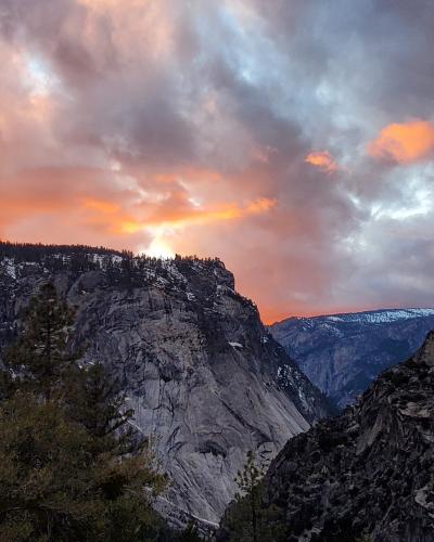 Lingering light, Yosemite National Park, CA, USA