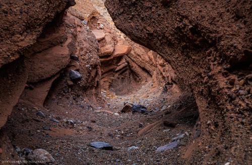 Came across this cool conglomerate tunnel while exploring a canyon in Death Valley NP, USA