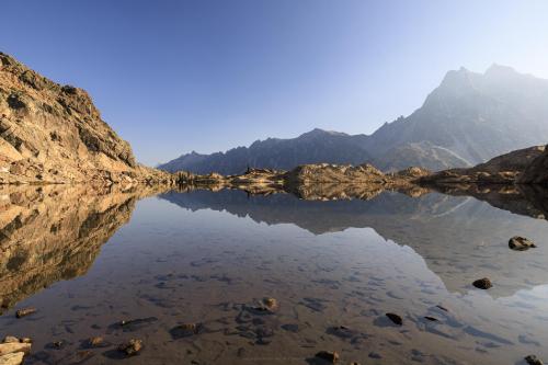 A lovely little lake in the Cascade range. Washington, USA