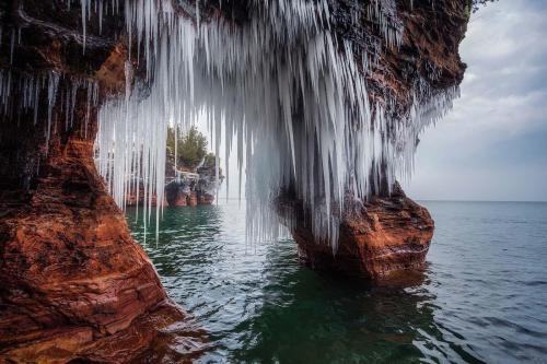 Apostle Islands National Lakeshore - Devil’s Island Ice Arch