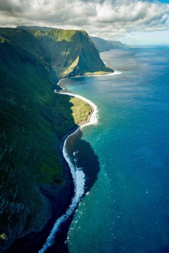 The sea cliffs of Moloka’i