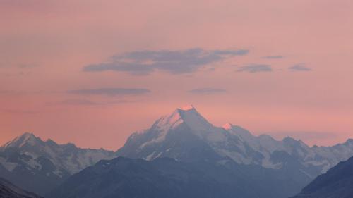 Aoraki at sunset in NZ