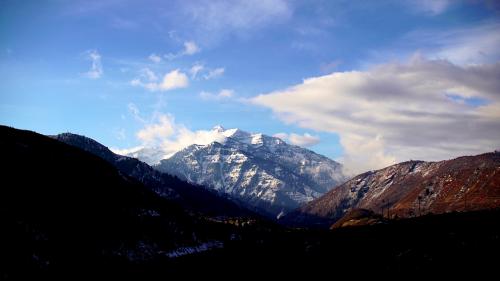 Chilly morning near Bridal Veil Falls, Utah.