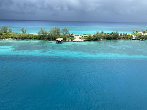 Bahamas…..before the storm!